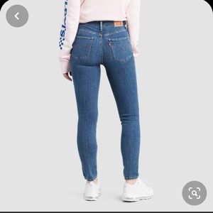 Levi’s 721 Vintage High Waisted Skinny